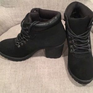 Chunky heel ankle lace up boots